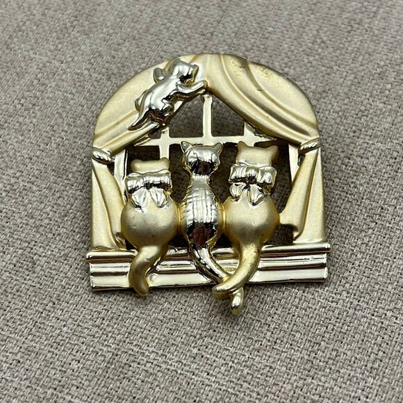 Jewelry - Vintage AJC Cats in the Window Brooch Pin Gold Tone Signed